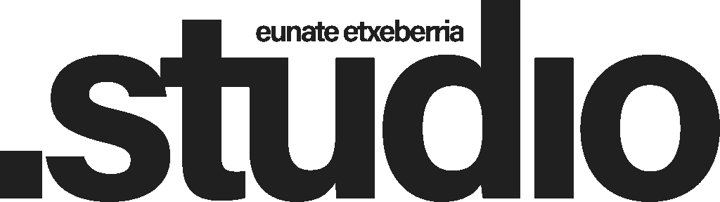 Logotipo tipográfico ".studio" con texto "eunate etxeberria" encima en color negro